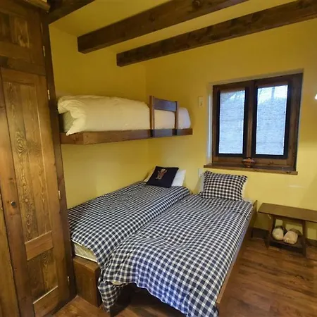 Casa En Bolvir, Jardin Y Piscina *